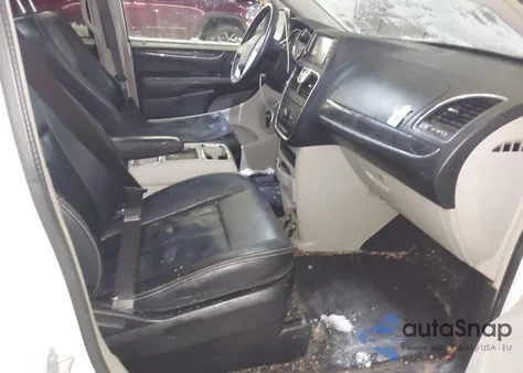 2015 Chrysler Town & Country Touring из США, поврежденный, VIN 2C4RC1BGXFR716014